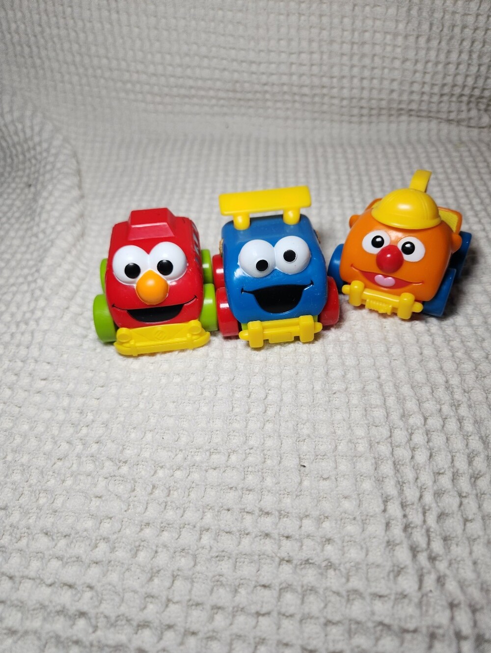Fisher-Price Sesame Street Giggle 'N Go character vehicles Set Of 3